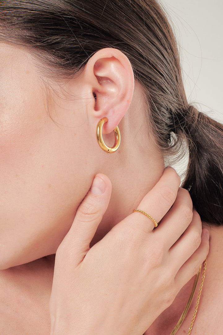 Blanca Bold Essential Hoop Earrings - Minimalist Lab