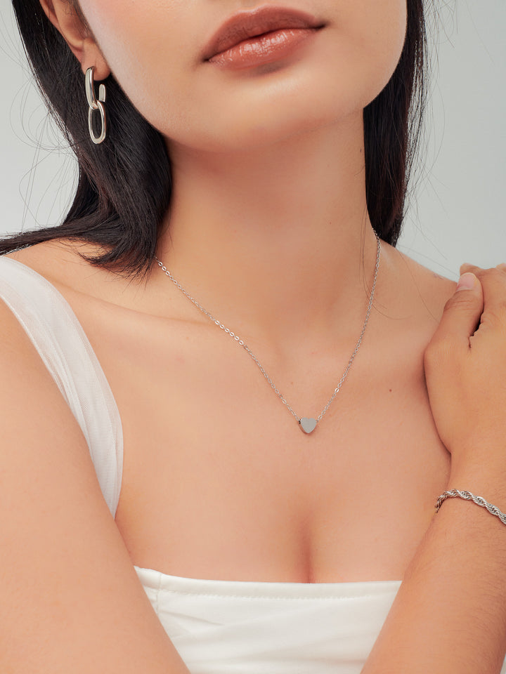 Erina Mini Heart Engravable Necklace - Minimalist Lab