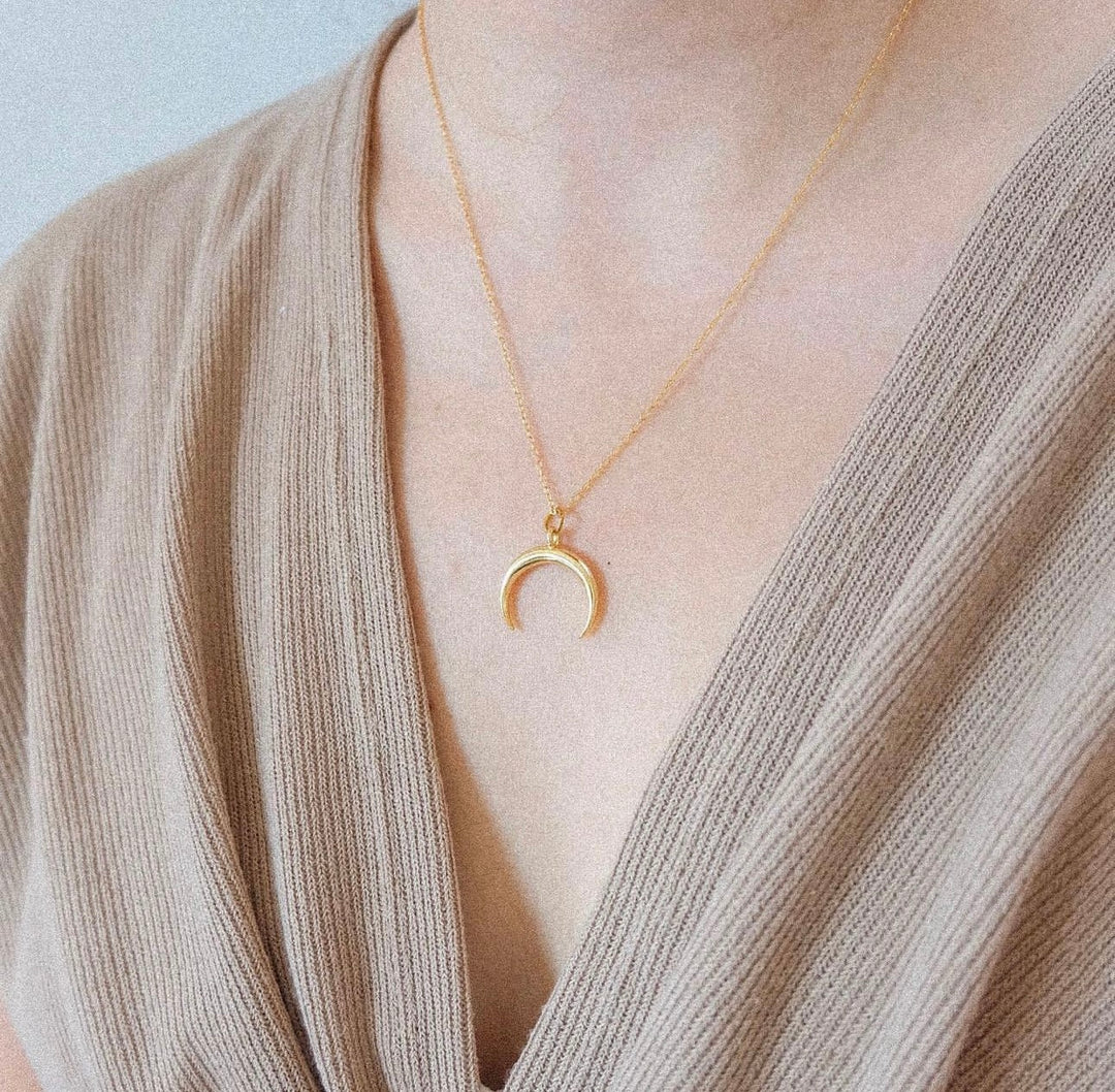 LUNE Crescent Moon Sterling Silver Necklace - Minimalist Lab