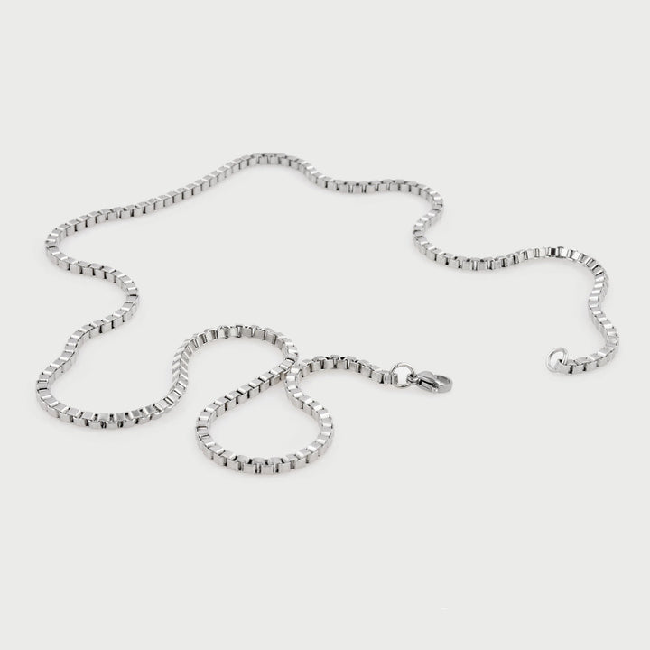 Box Chain Essential Necklace