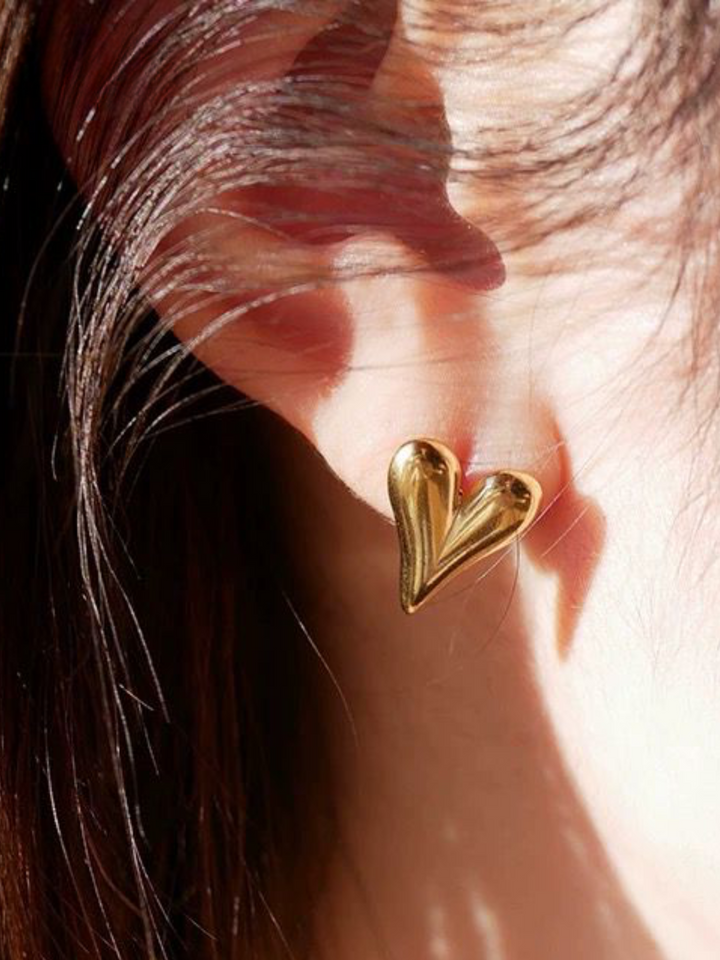 Slim Heart Stud Earrings