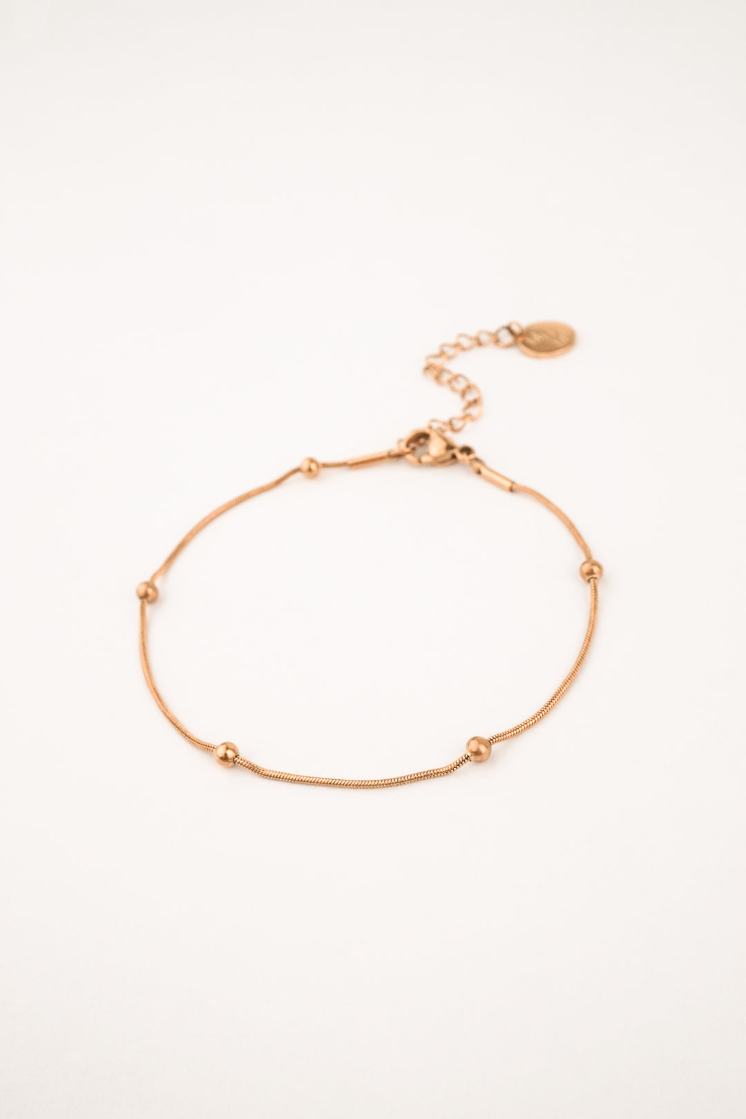 Rhea Satellite Snake Chain Essential Bracelet