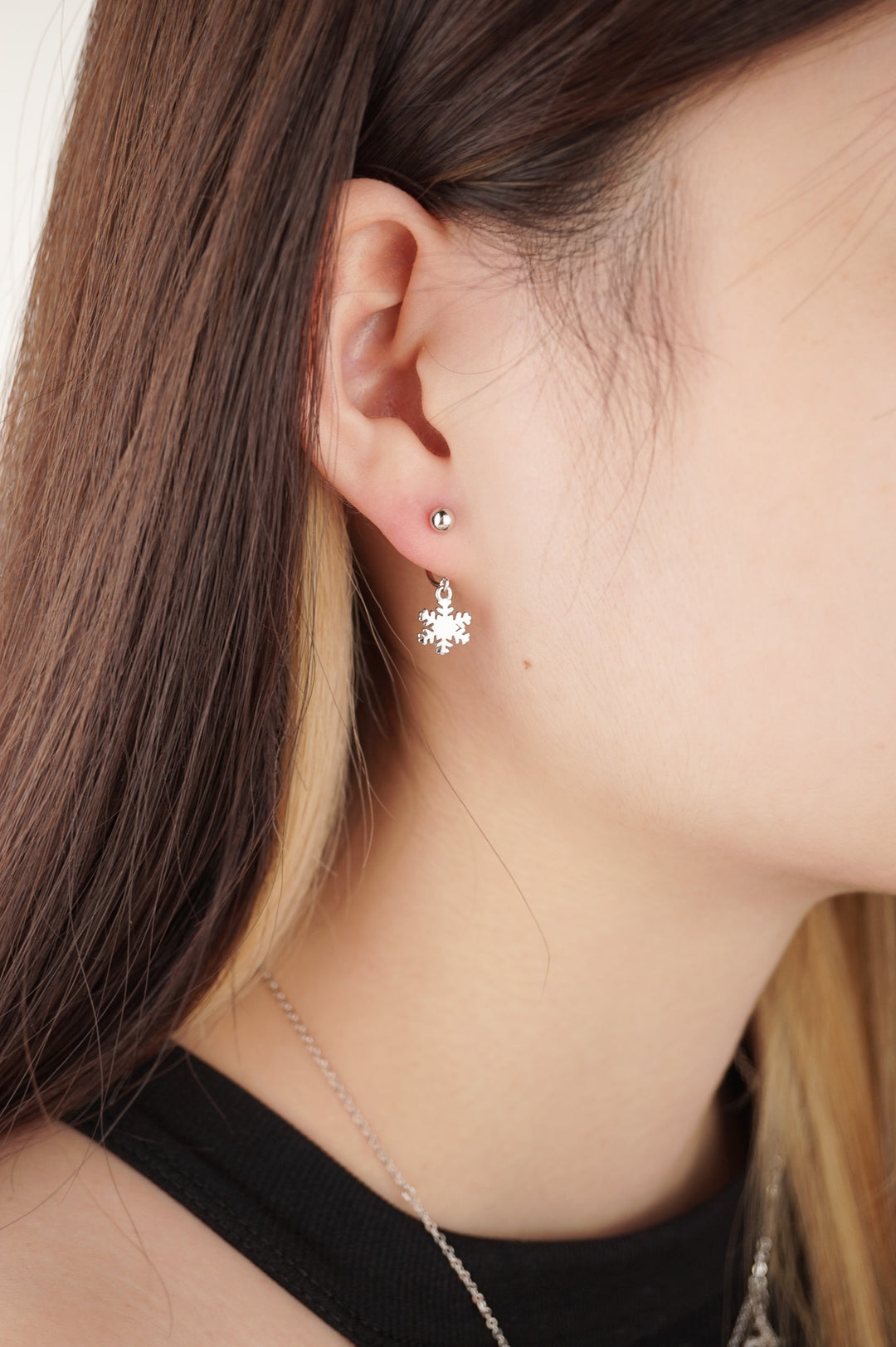 ESTELLE Snowflake Screwback Sterling Silver Earrings