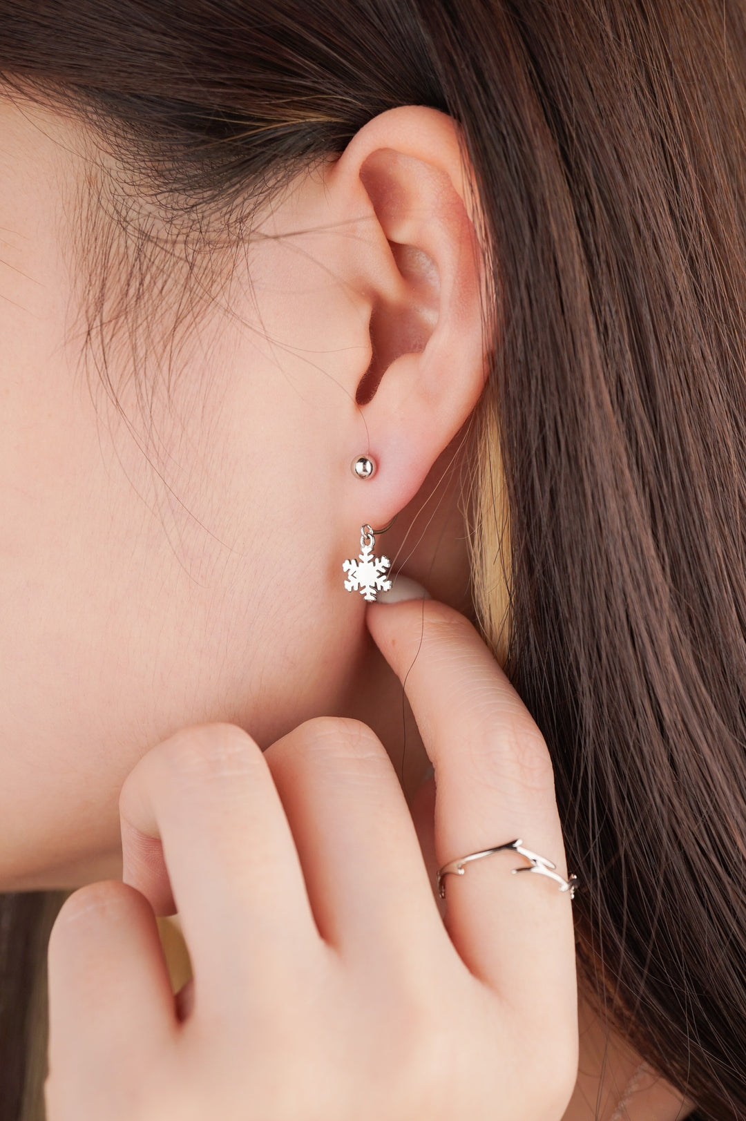 ESTELLE Snowflake Screwback Sterling Silver Earrings - Minimalist Lab