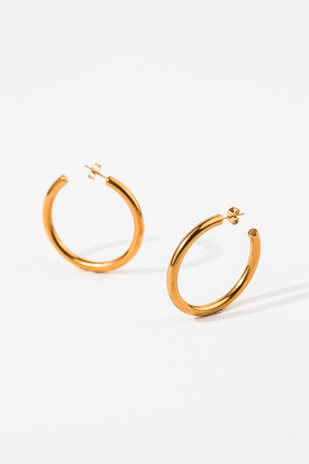 Round Tubular Hoop Earrings